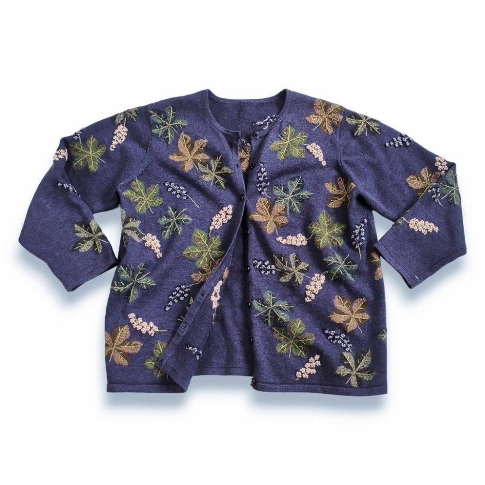 Vintage handmade floral embroidered grannycore cardigan womens S/M